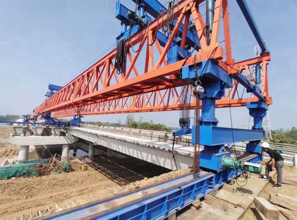 架橋機型號規(guī)格、架橋機技術參數、架橋機廠家制造安裝調試、修理維修