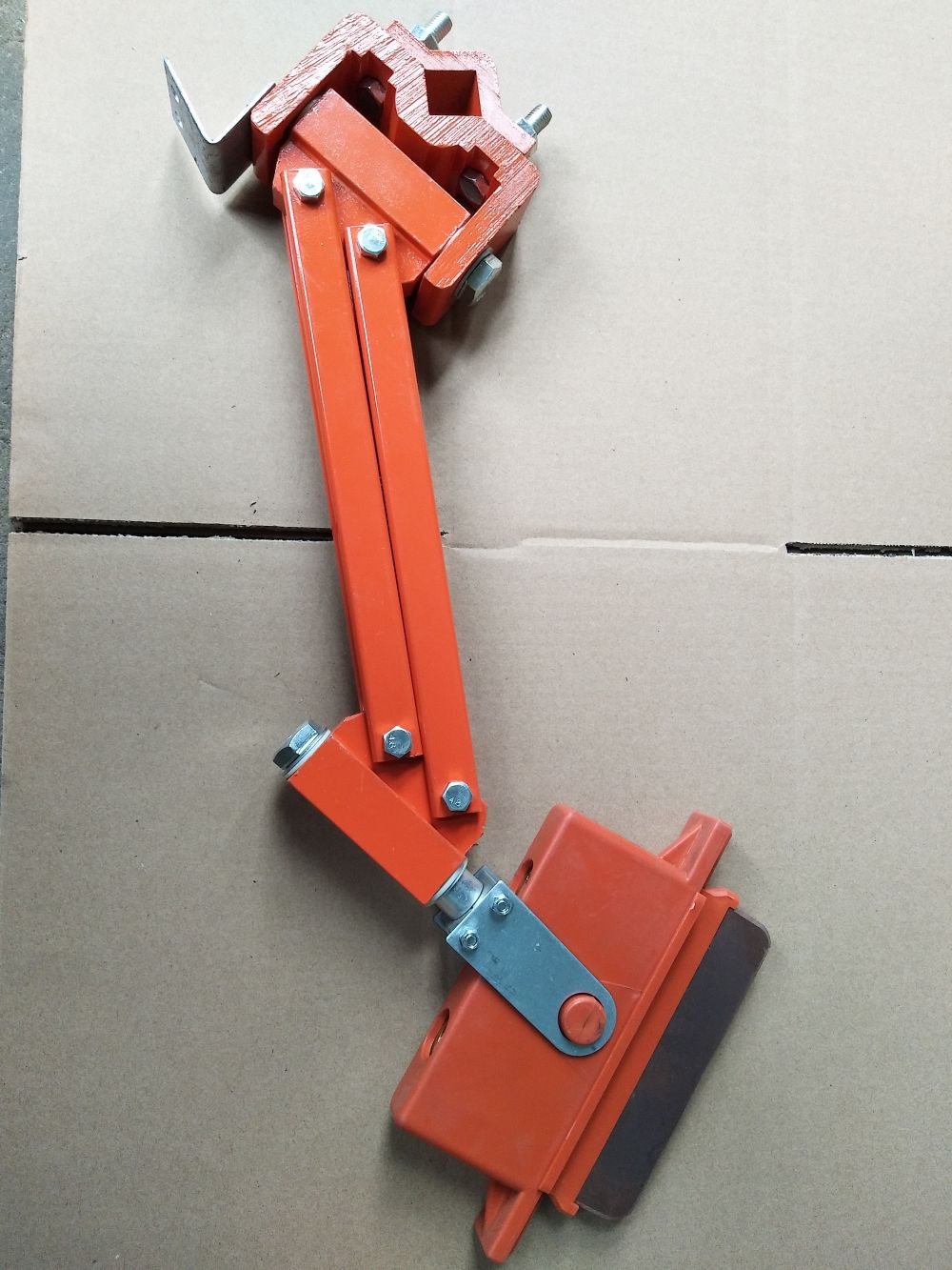 揚州天寶供應(yīng)H型單極安全滑觸線