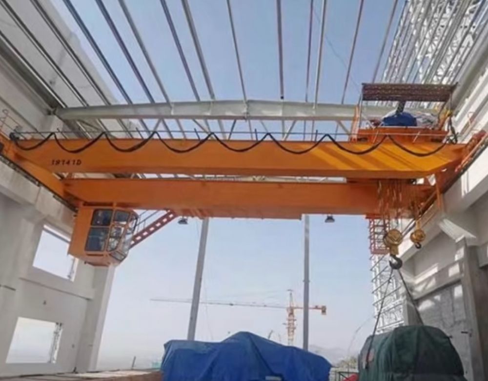 QDXX型電動雙梁橋式起重機、歐式新型起重機廠家報價