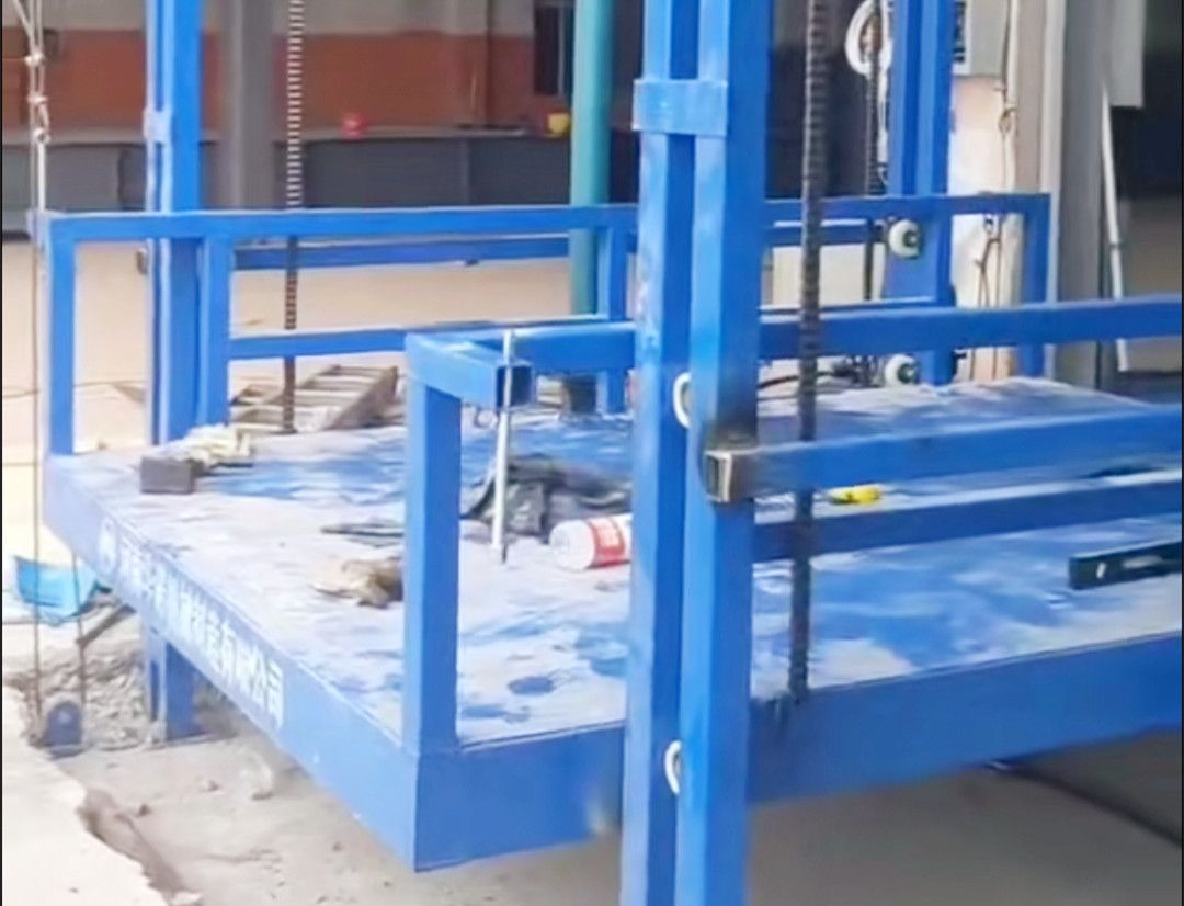 鏈條導(dǎo)軌式升降貨梯、液壓升降平臺(tái)保定定州銷售維修