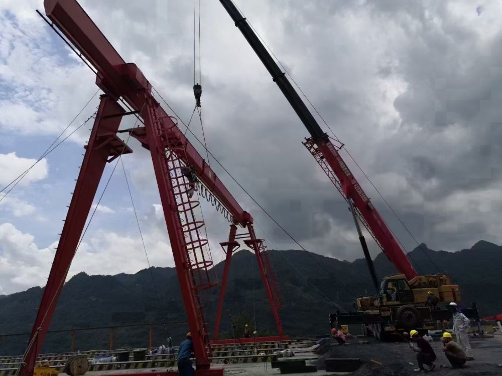 電動(dòng)門式起重機(jī)、龍門吊廠家生產(chǎn)制造、安裝維修維保服務(wù)