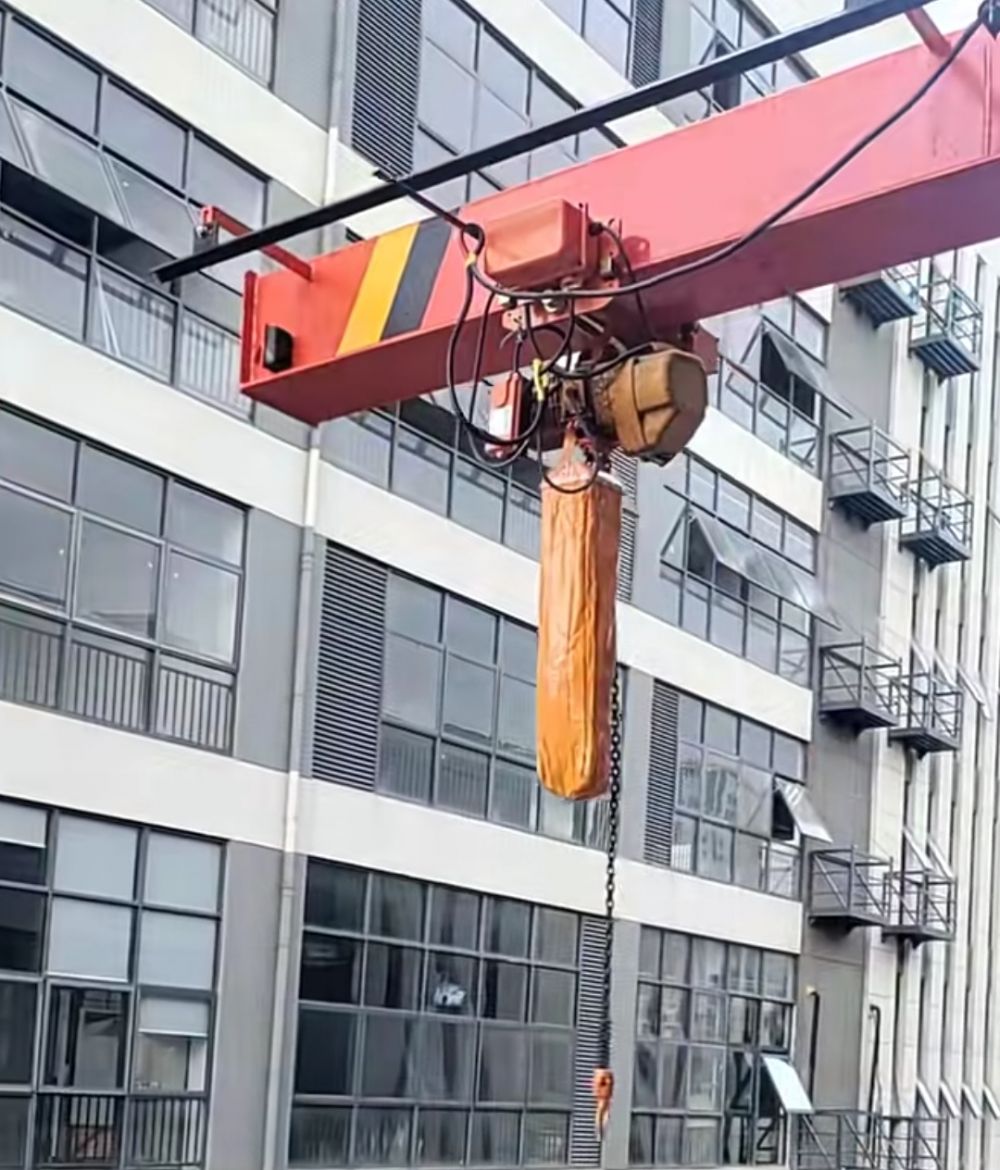 伸縮吊機(jī)、軌道固定式可伸縮起重機(jī)