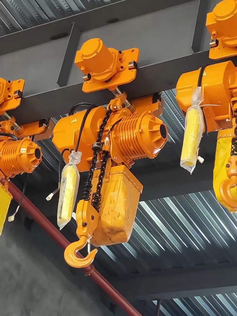 濟(jì)寧環(huán)鏈葫蘆、環(huán)鏈電動(dòng)提升機(jī)廠家批發(fā)零售