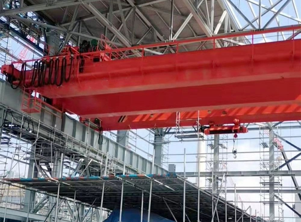 江蘇無錫橋式起重機(jī)、QD型吊鉤橋式起重機(jī)