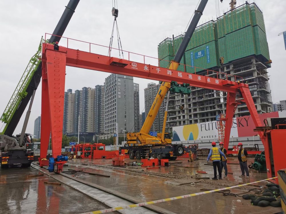 貴州貴陽龍門吊、電動(dòng)單梁門式起重機(jī)廠家銷售安裝維修