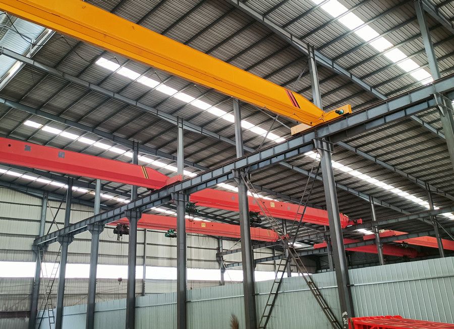 新鄉(xiāng)市LDA電動單梁起重機生產(chǎn)廠家、河南省雷邁重工有限公司