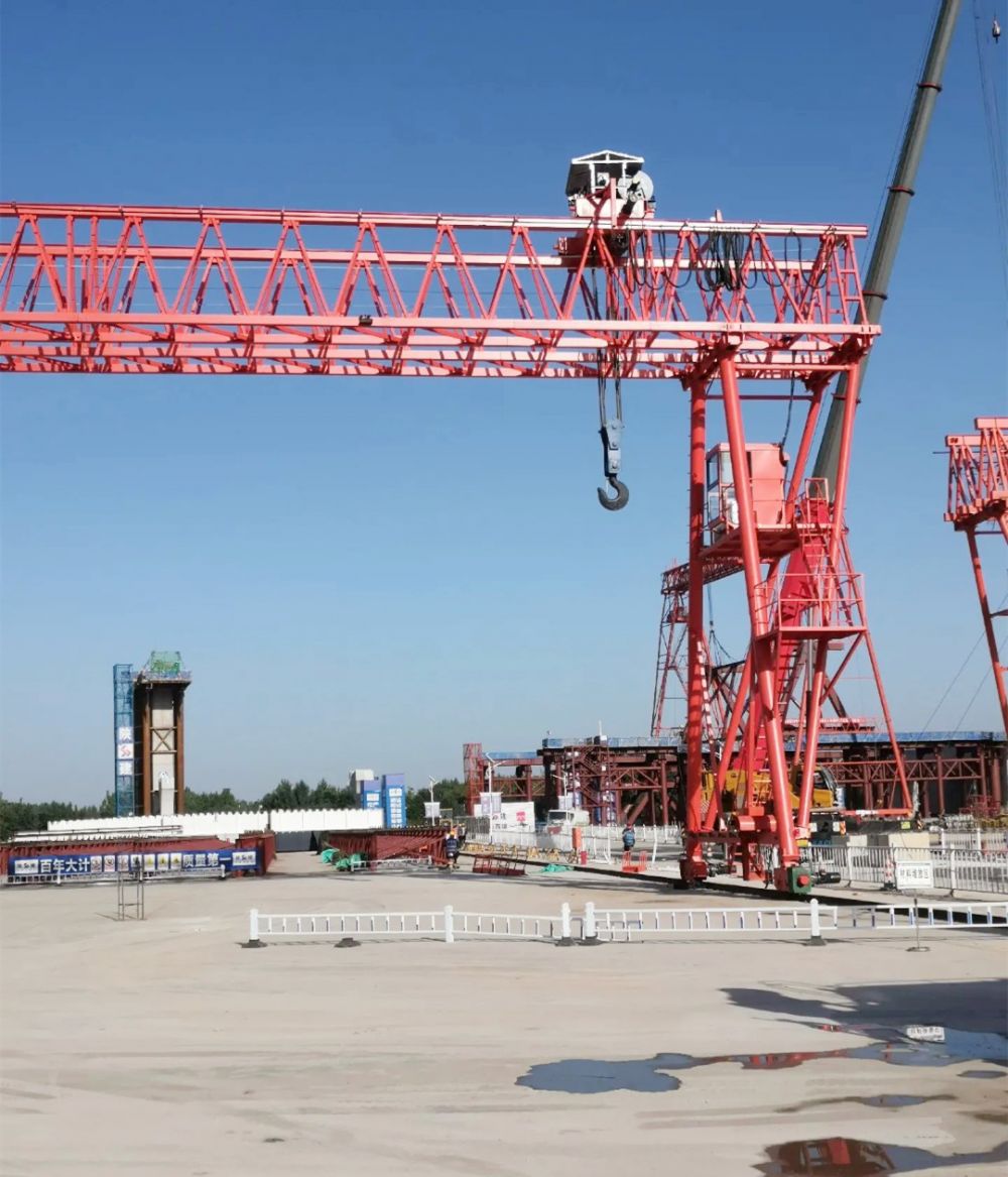 門式起重機(jī)廠家、型號(hào)、提梁機(jī)、路橋門機(jī)、龍門吊設(shè)計(jì)制造、安裝維修