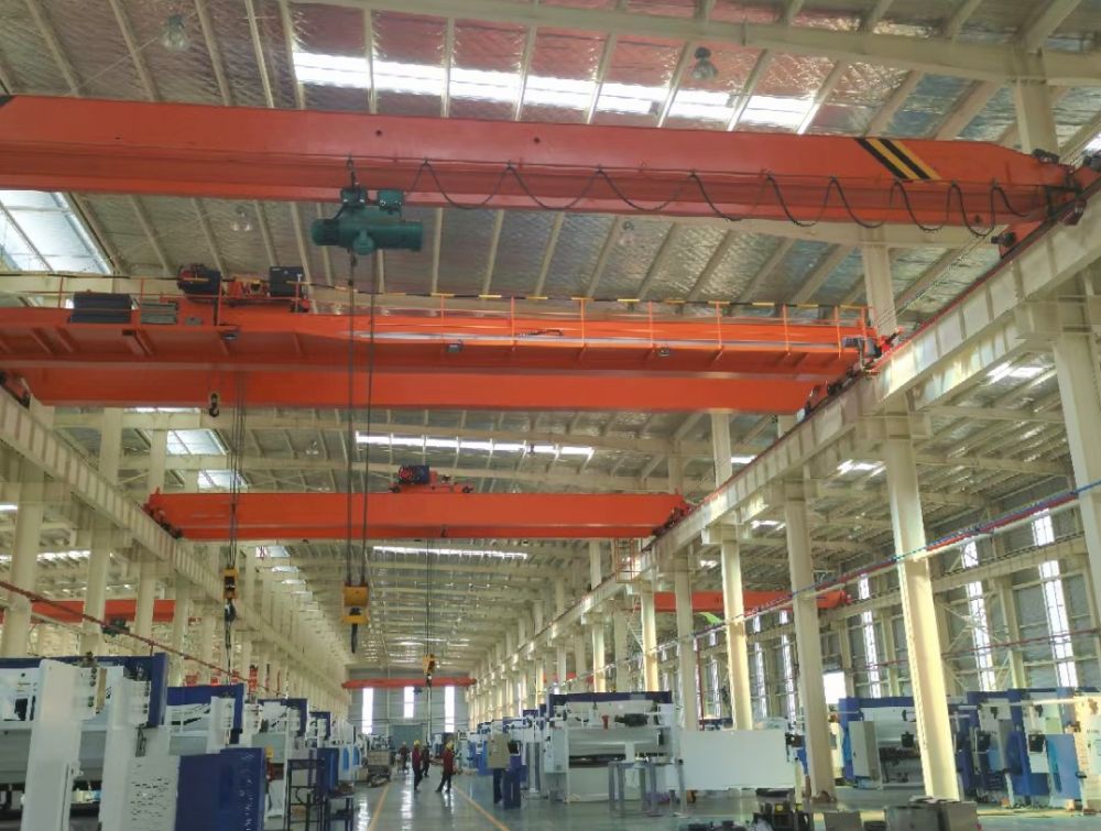 電動(dòng)單雙梁橋式起重機(jī)、吊機(jī)、天車、行吊廠家報(bào)價(jià)