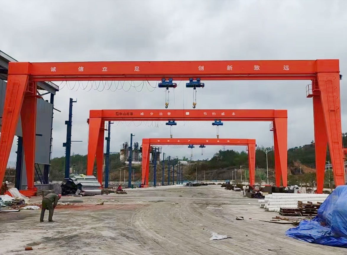 北京起重機(jī)、河南起重機(jī)廠家銷售、MHE型電動葫蘆雙梁門式起重機(jī)