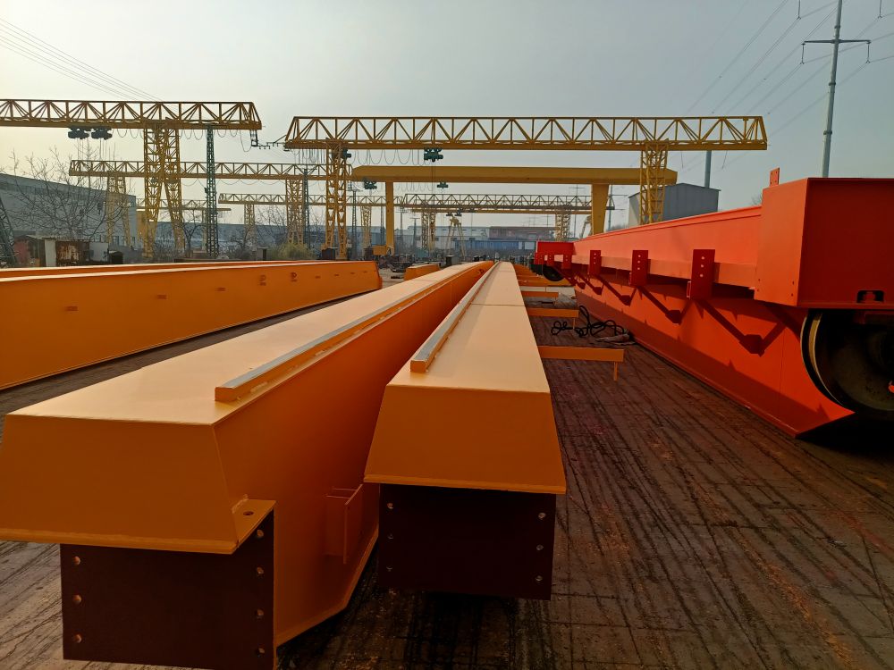 新疆烏魯木齊起重機、天車、吊機、LH型電動葫蘆雙梁橋式起重機