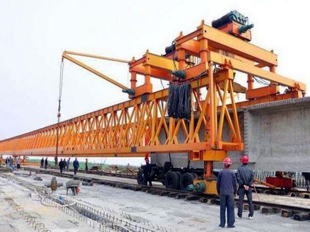 湖北架橋機(jī)、地鐵出渣機(jī)、提梁機(jī)、龍門吊出租租賃、安裝拆卸搬遷維修