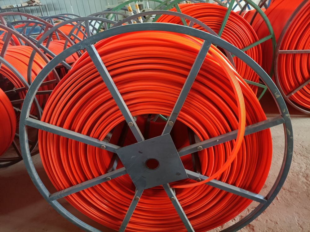 無接縫滑觸線、河南寶鼎滑導(dǎo)電器有限公司