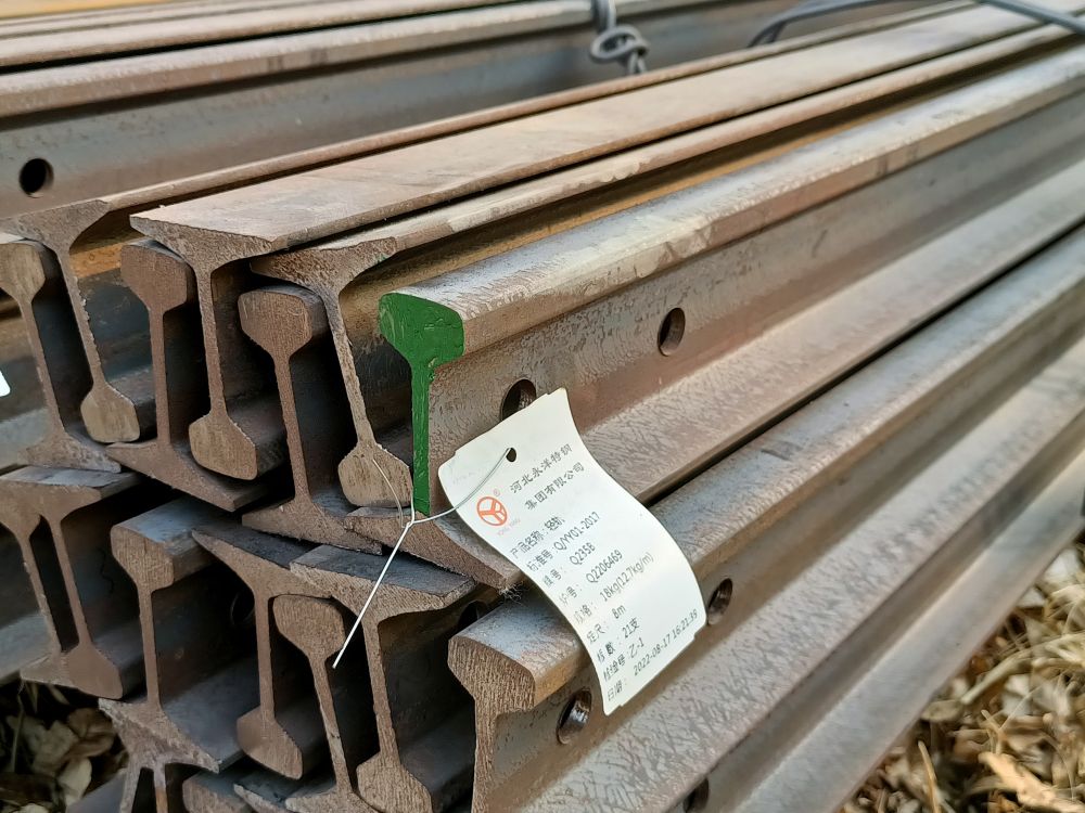 起重機(jī)路軌、行車軌道、鋼軌批發(fā)，鋼軌安裝調(diào)整校正