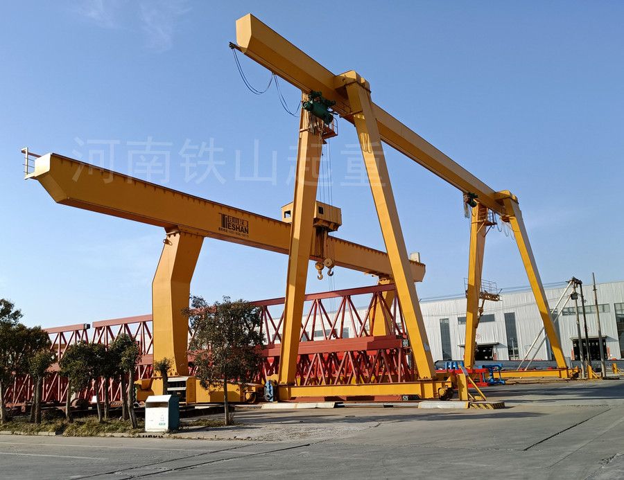 單梁龍門吊、L型單主梁門式起重機(jī)、MH型電動葫蘆門式起重機(jī)