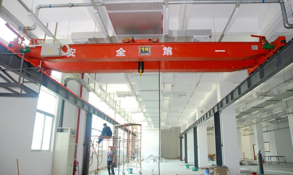 橋式起重機、LH型環(huán)鏈葫蘆雙梁起重機