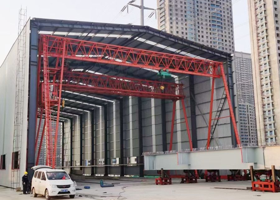 海南三亞龍門吊，電動(dòng)葫蘆倒三角單梁門式起重機(jī)廠家制造安裝