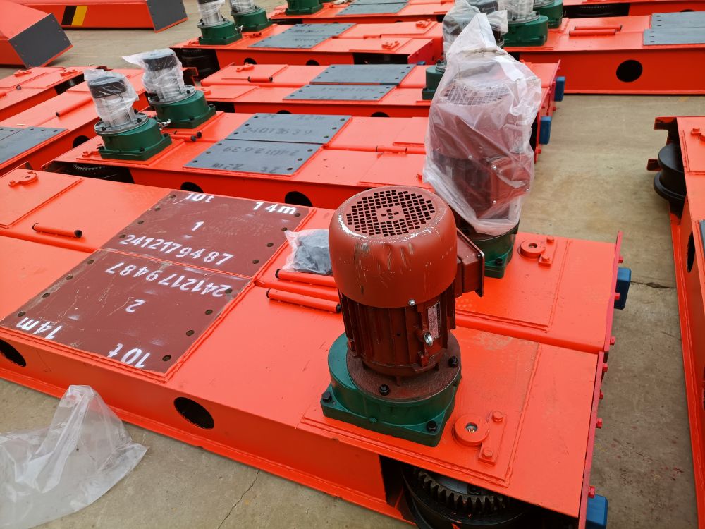 揚(yáng)州起重機(jī)批發(fā)橋門(mén)式起重機(jī)大車(chē)運(yùn)行機(jī)構(gòu)、端梁