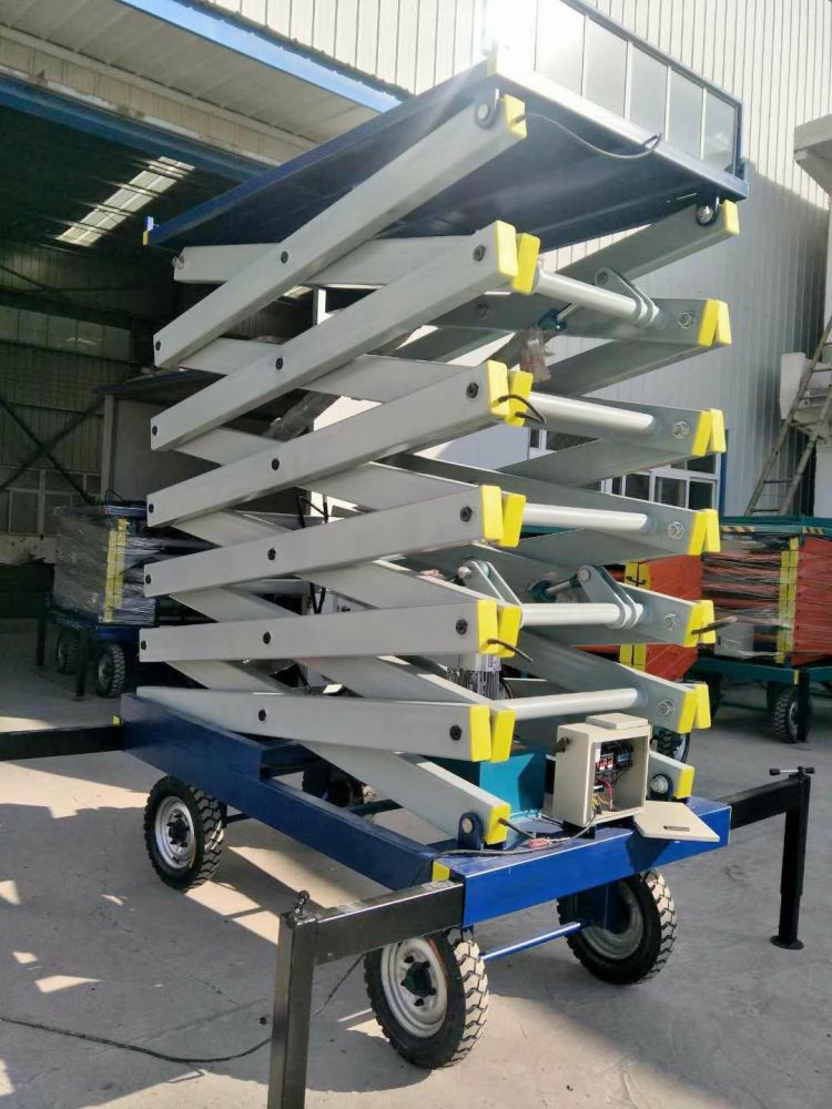 四輪移動(dòng)液壓平臺(tái)、四輪液壓維修平臺(tái)