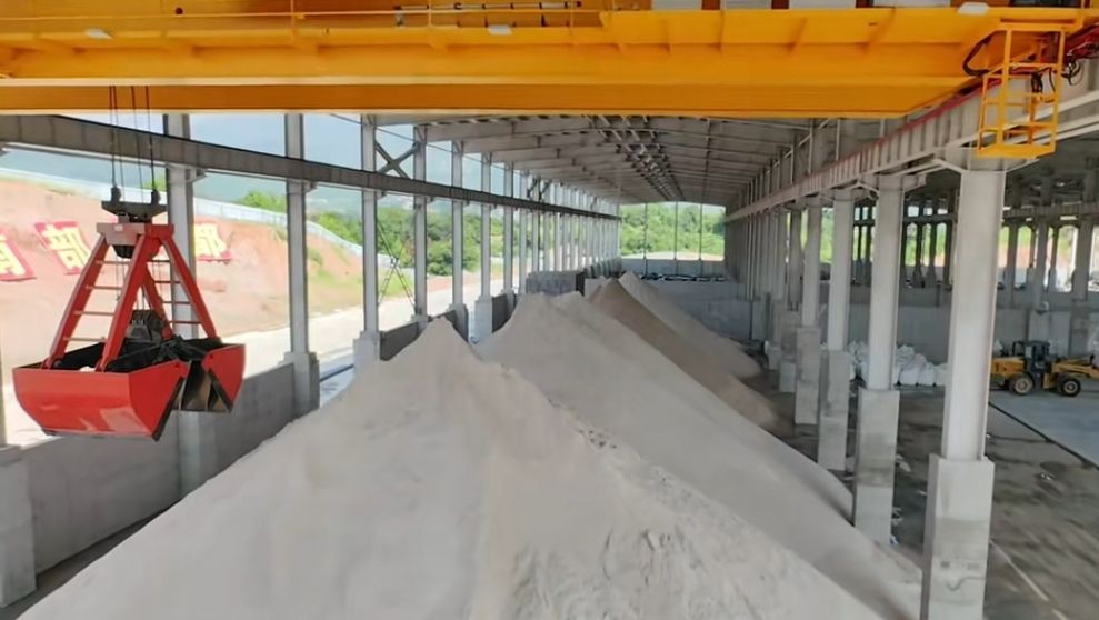 抓斗行車、抓斗吊、QZ型抓斗橋式起重機(jī)