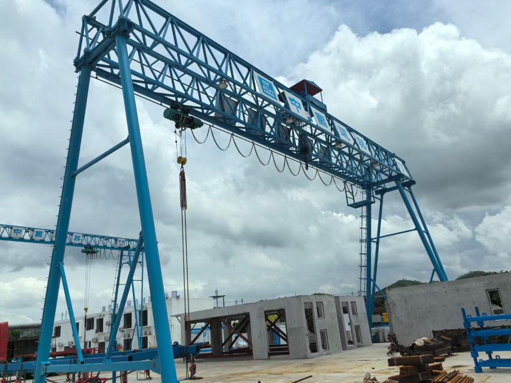 工程龍門吊、MG單小車/ME雙小車雙梁門式起重機(jī)