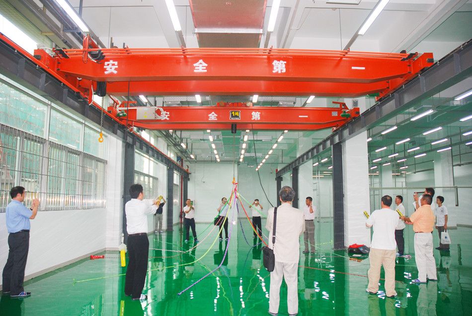 廣州天車(chē)、吊機(jī)、LH型電動(dòng)葫蘆雙梁橋式起重機(jī)