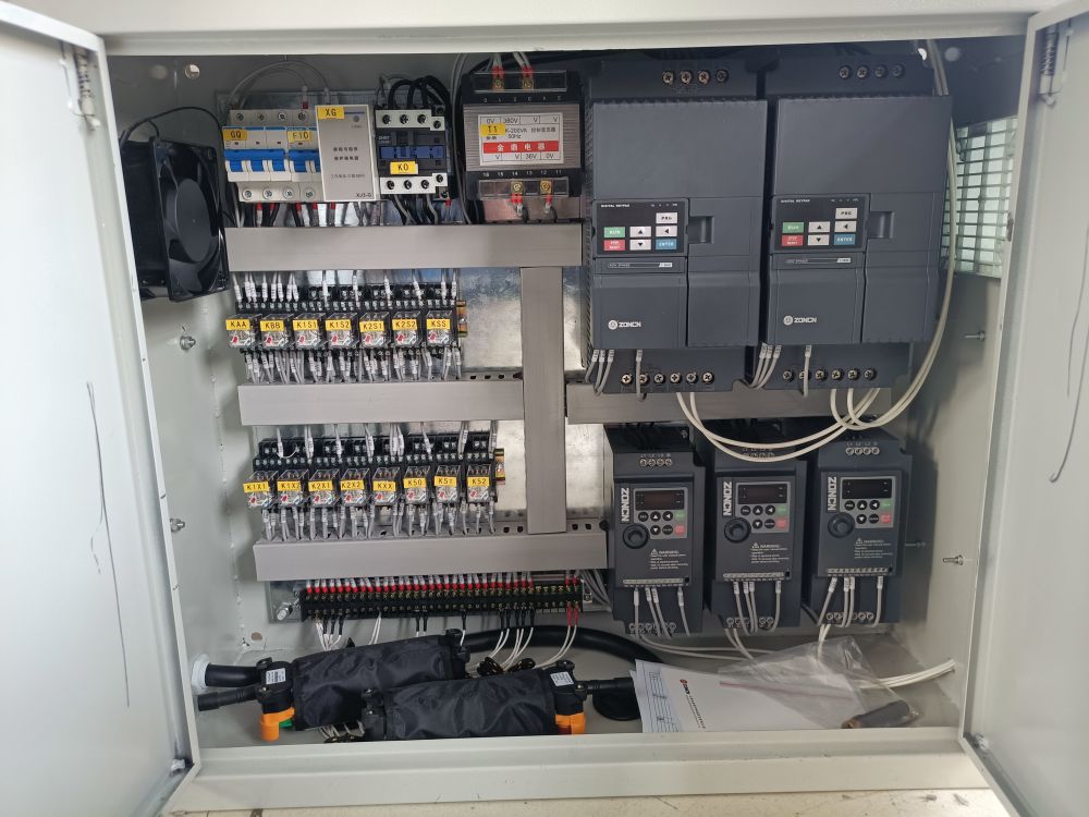 起重機(jī)電器箱生產(chǎn)定制、安裝維修改造廠家服務(wù)