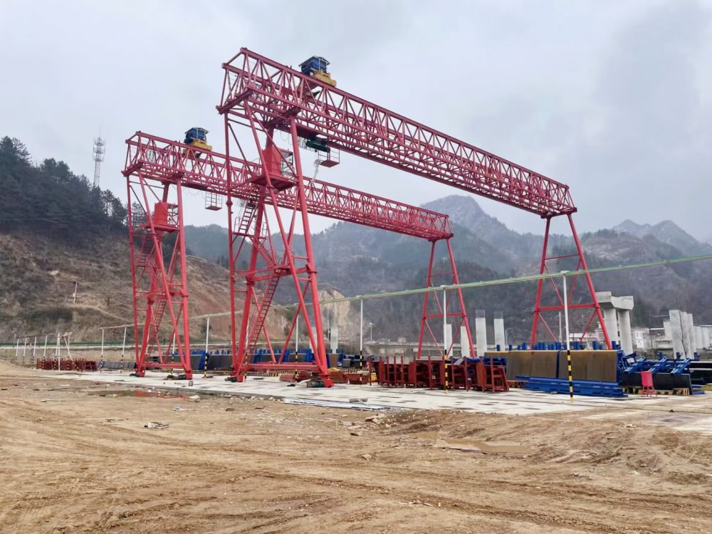 南寧提梁機(jī)、MG型電動雙梁門式起重機(jī)廠家銷售服務(wù)