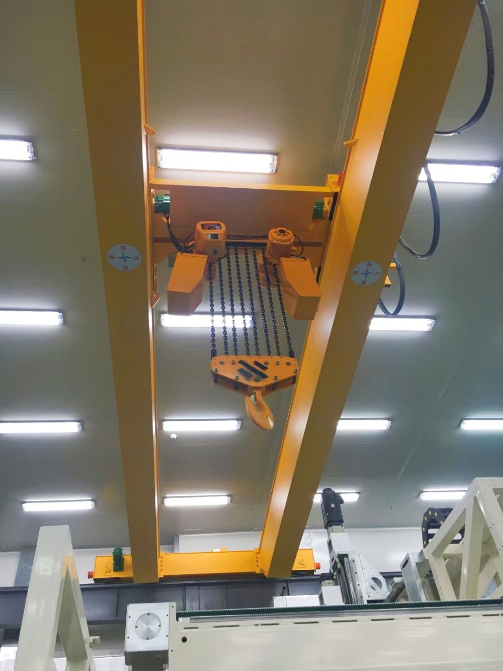 雙梁行吊、吊機、天車、行車、電動雙梁橋式起重機廠家銷售、安裝維修