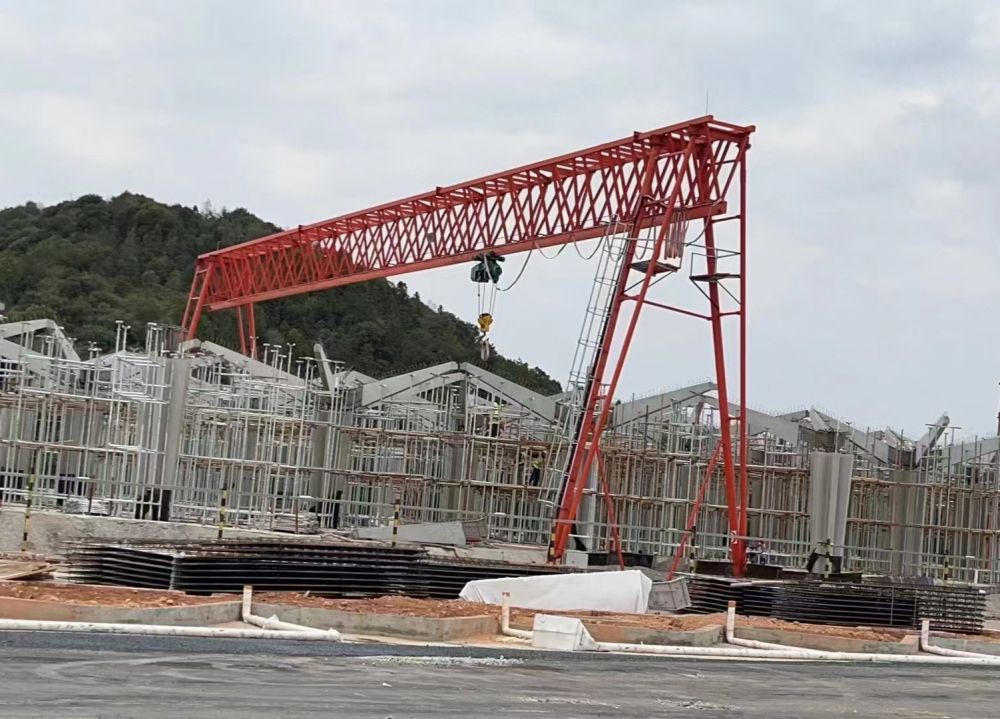 江蘇泰州龍門吊、MH型電動單梁門式起重機