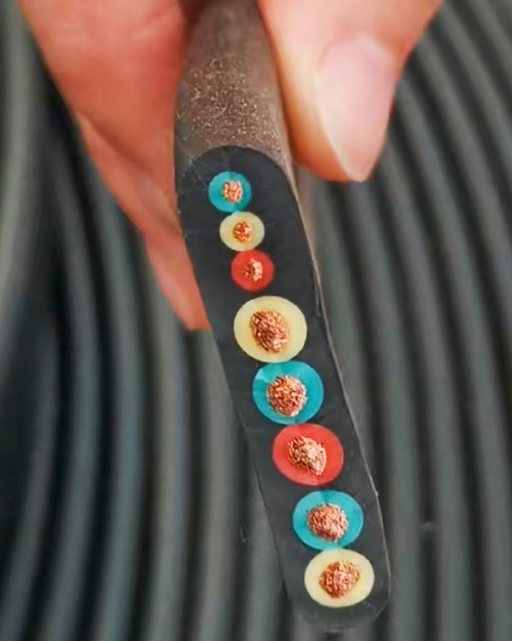 起重機電纜線廠家品牌、控制電纜、主電源電纜批發(fā)零售